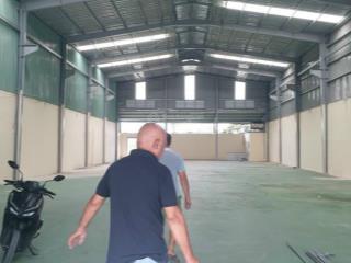 Nhà xưởng nằm phường vĩnh phú thuận an bình dương cho thuê dt 800m2 giá 40 triệu.  0908 561 ***