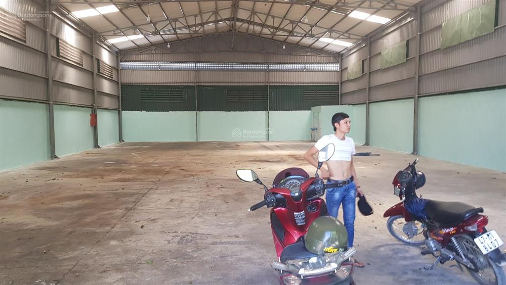 Cho thuê nhà xưởng đường lê thị riêng, thới an, quận 12. dt 450m2, giá 30tr/tháng
