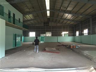 Nhà xưởng cho thuê tân sơn nhì quận tân phú dt 900m giá 85 triệu  0908 561 ***