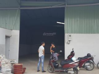 Nhà xưởng cho thuê phường thạnh xuân quận 12 dt 250m giá 14 triệu/tháng  0908 561 ***