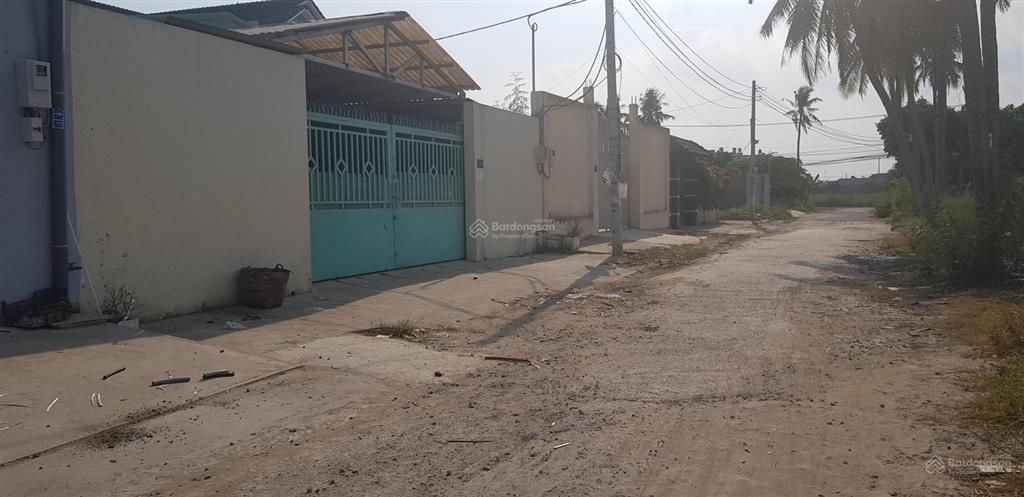 Nhà xưởng cho thuê phường thạnh xuân quận 12 dt 250m giá 14 triệu/tháng  0908 561 ***