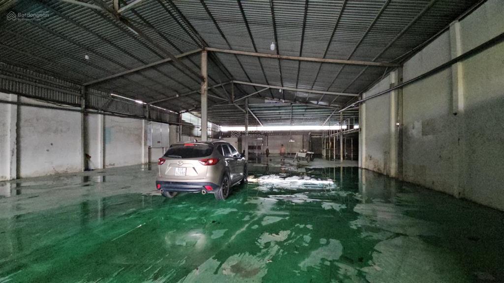 Nhà xưởng cho thuê đường lê văn khương quận 12 dt 1200m giá 90 triệu  0908 561 ***