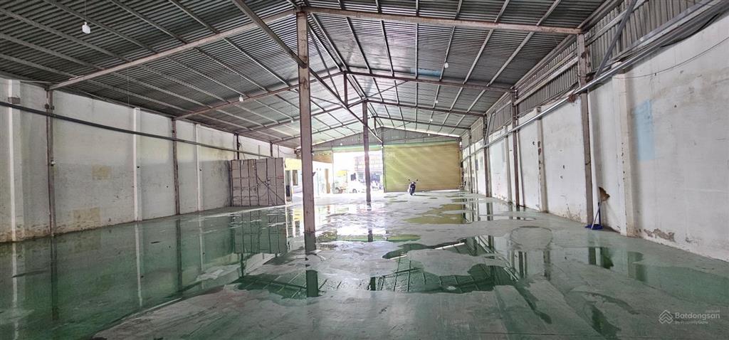 Nhà xưởng cho thuê đường lê văn khương quận 12 dt 1200m giá 90 triệu  0908 561 ***