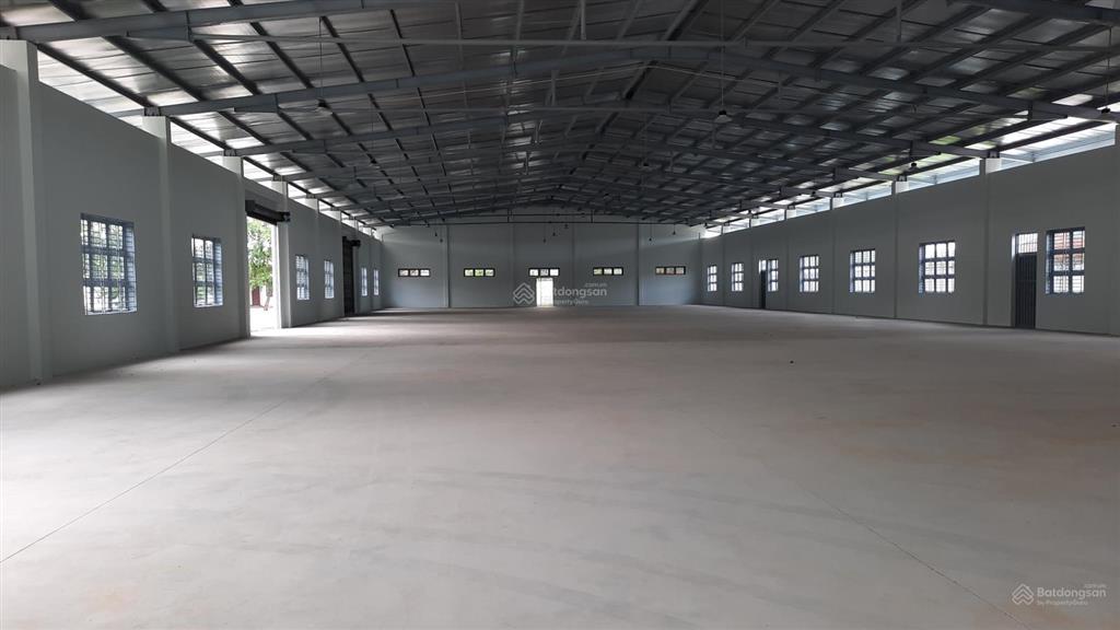 Cho thuê nhà xưởng nằm phường hiệp thành quận 12 dt 1.740m2 giá 200 triệu  0908 561 ***