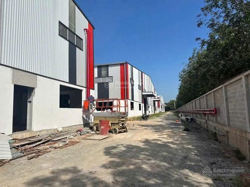 Bán xưởng vĩnh tân  khu tập trung nhiều nhà xưởng lớn  skc đóng tiền 1 lần  có dòng tiền