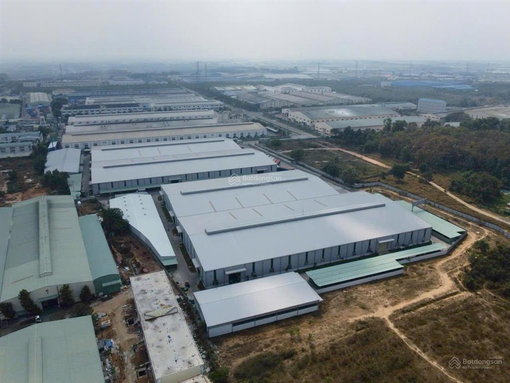 Bán xưởng tân hiệp  gần kcn nam tân uyên   skc đóng tiền 1 lần  có dòng tiền   0946 969 ***