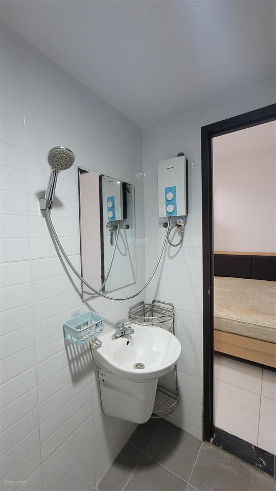 Bán căn hộ 2pn, 2wc, đầy đủ nội thất, giá 1,350 tỷ bao hết phí sang sổ và nội thất