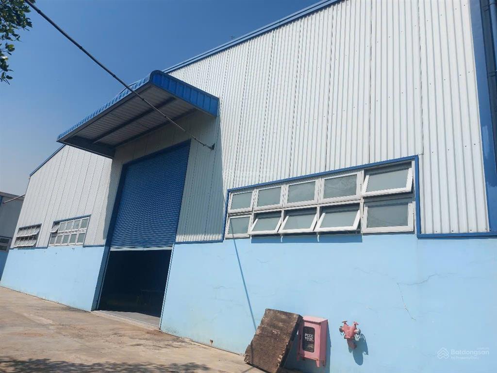 Nhà xưởng cho thuê khu công nghiệp hoàng gia, xuyên á. đức hòa long an, dt 3.500m2