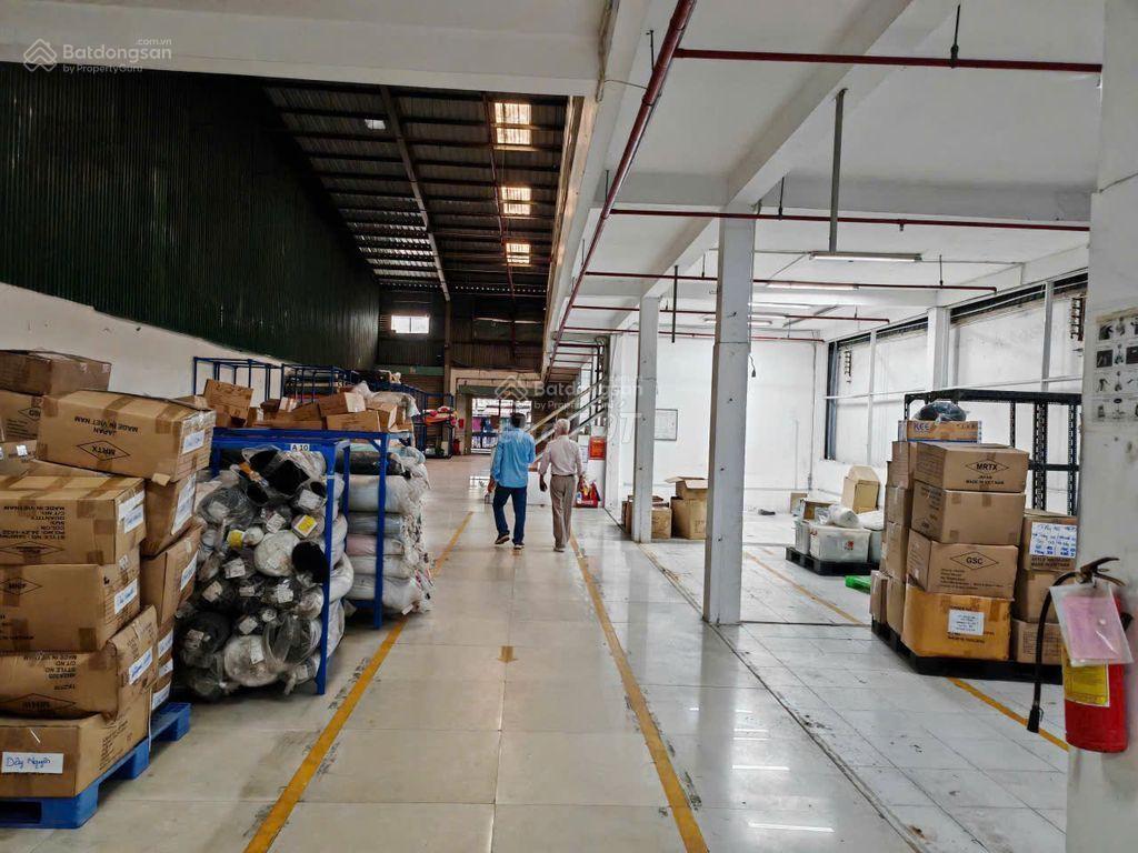 Kho xưởng cho thuê quận 12, diện tích 1.400m2