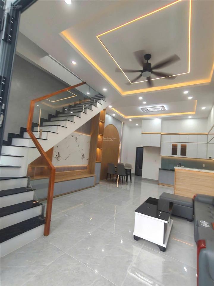 Bán nhà phú mỹ thủ dầu một 1 trệt 2 lầu, gpxd cấp chính, đường ô tô