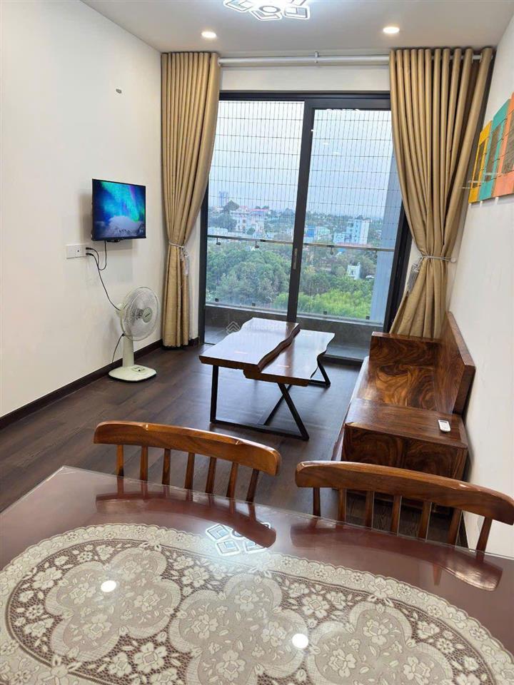 Cho thuê chung cư sky view 79m2, 2 pn, 2 wc. 8 triệu/tháng, nội thất đầy đủ