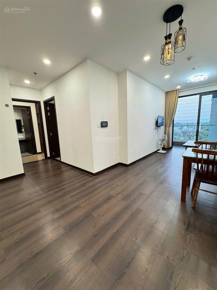 Cho thuê chung cư sky view 79m2, 2 pn, 2 wc. 8 triệu/tháng, nội thất đầy đủ