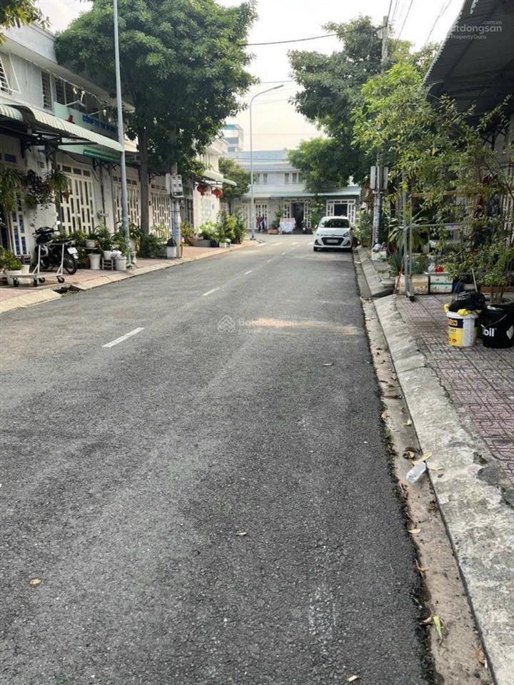 Cần bán nhà 1 trệt 1 lửng khu dân cư hiệp phát