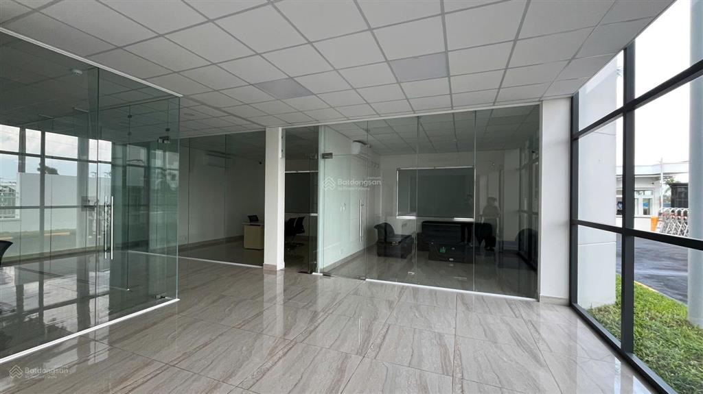 Chuyển nhượng nhà xưởng tại kcn sóng thần 3, 112 tỷ, 11881 m2, thời hạn 2056