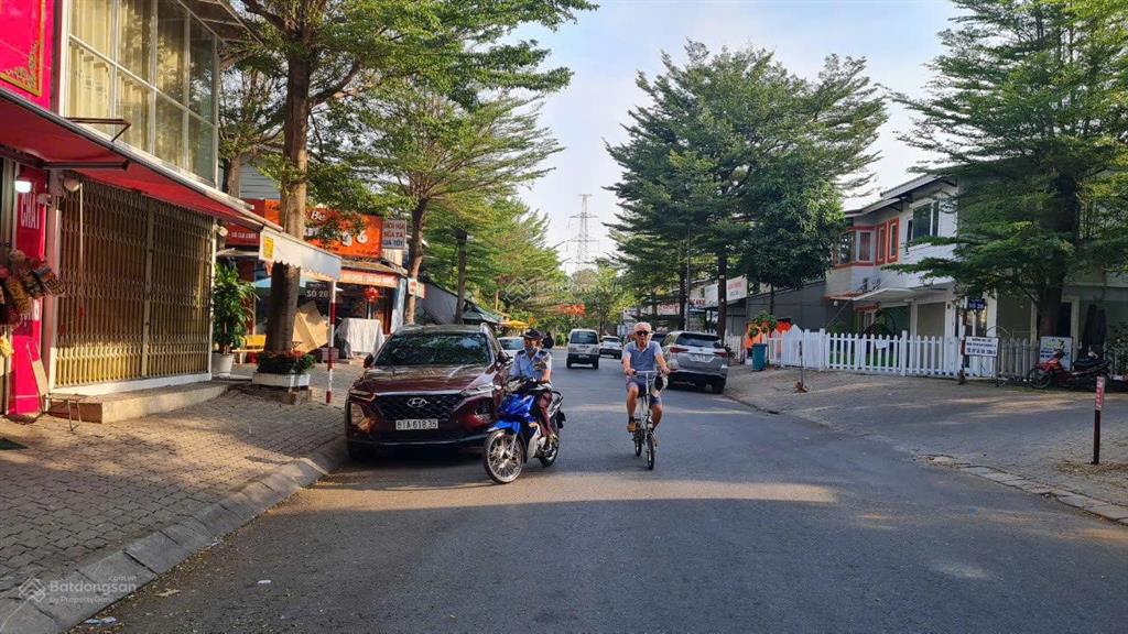 Cho thuê nhà ngay ehome 4 bắc sài gòn