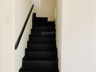 Cho thuê nhà phố vườn ehome4, giá 6.5 triệu/tháng