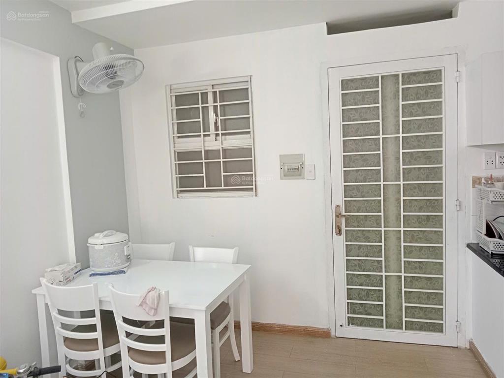 Chính chủ cần bán gấp căn hộ ehome 4 (lầu 3)