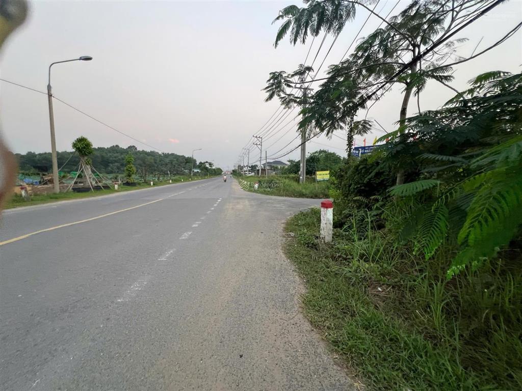 Bán gấp đất mt nguyễn hữu cảnh nhơn trạch đất ont, giá tốt 3tr/m2 shr chính chủ gọi ngay 0968 109 ***