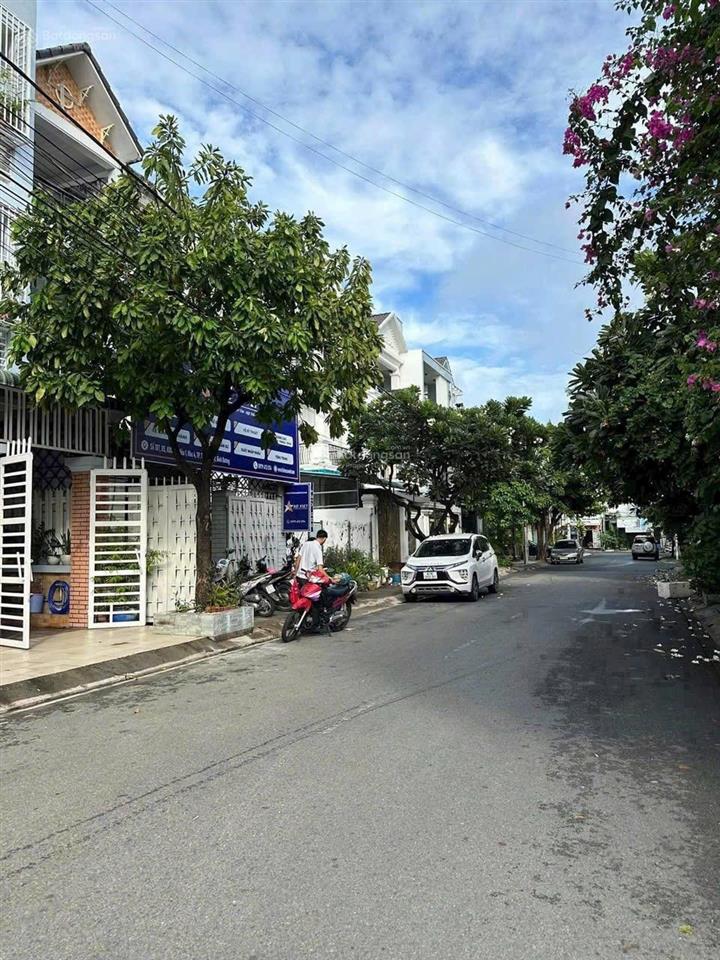 Bán đất kdc phú hoà 1 p. phú hoà, đường d5 gần trường đh thủ dầu một. dt 120m2 (6x20m) thổ cư 100%