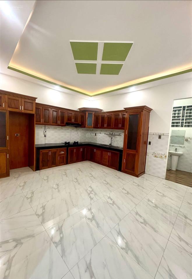 Bán nhà cực đẹp 1 trệt 1 lửng p. phú hoà. dt 100m2(5x20) thổ cư 60m2. giá 3,2 tỷ