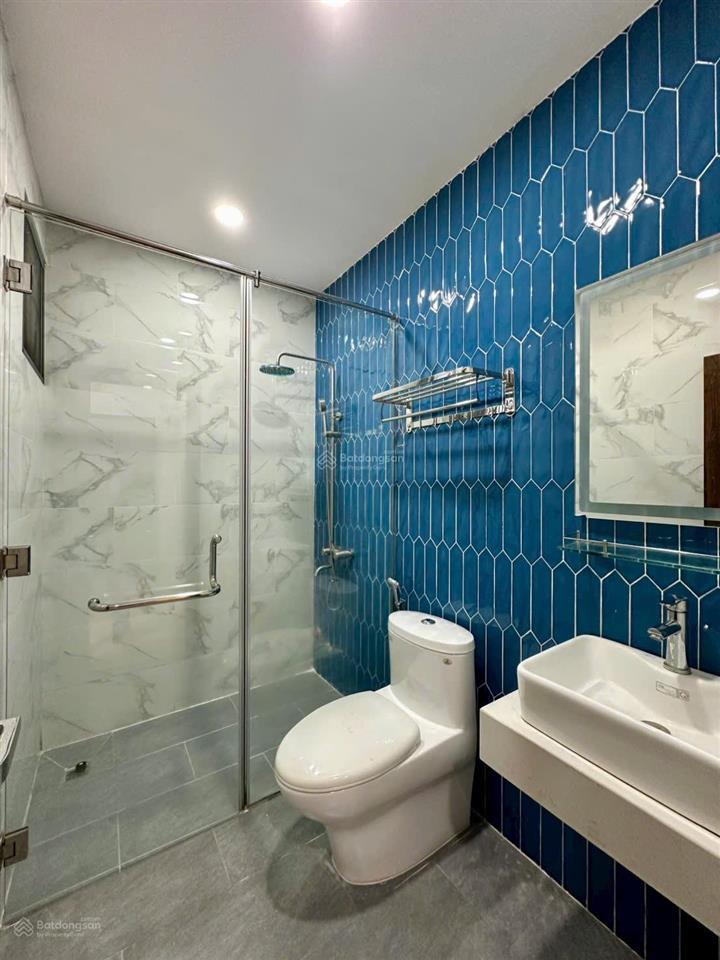 Bán nhà 1 trệt 2 lầu p. phú hòa cách đường lê hồng phong 20m. dt xây dựng 203m2