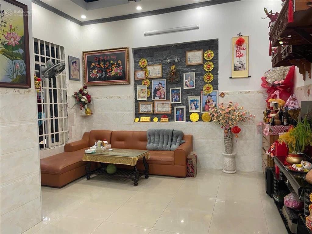 Bán nhà 1 trệt 1 gác lửng kdc phú hoà 1. p. phú hoà. dt 120m2(6x20) thổ cư 100%. giá 6 tỷ