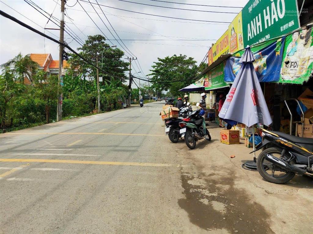Chính chủ gửi bán rẻ 170,6m2 đất ở mt đường đoàn nguyễn tuấn, xã hưng long, bình chánh giá 4,3 tỷ