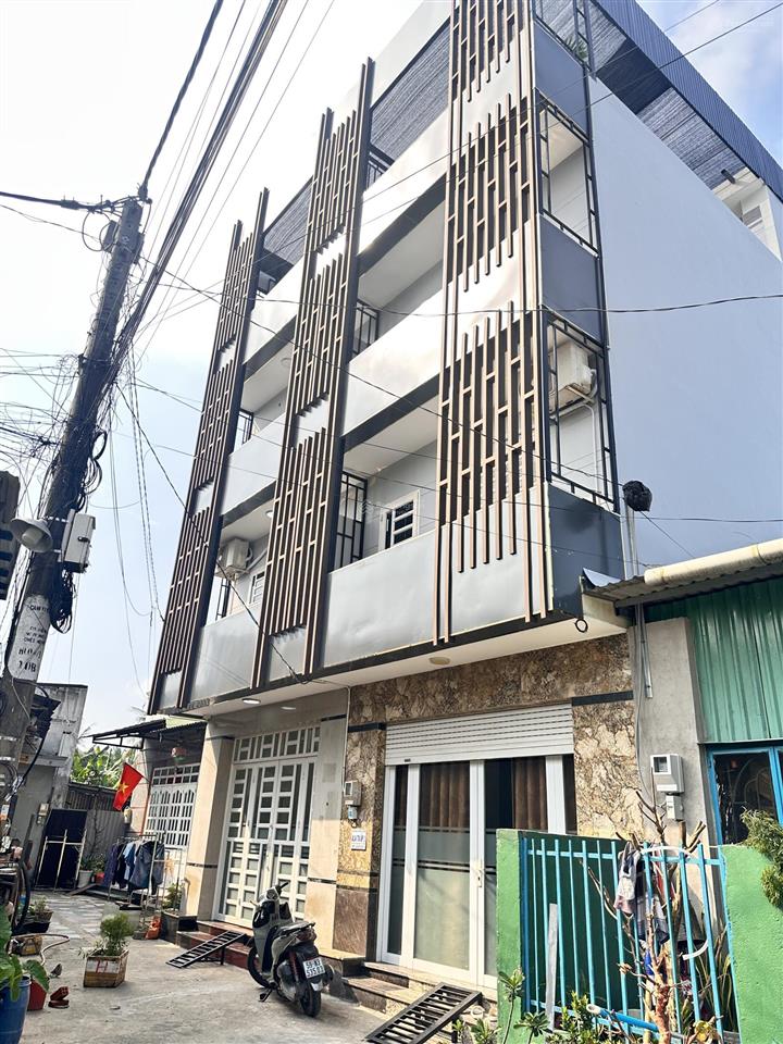 Chủ bán rẻ căn nhà 1 trệt 2 lầu đường nguyễn củu phú xã tân kiên, bình chánh giá 8 tỷ, kế trường.
