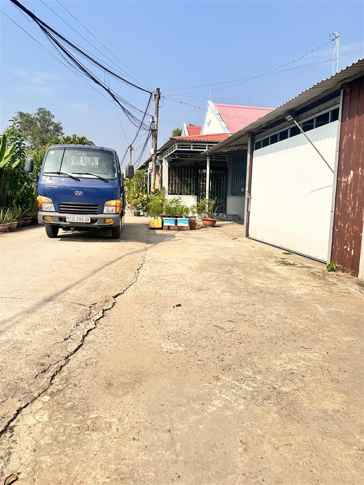 Chủ bán rẻ căn nhà 1 trệt 2 lầu đường nguyễn củu phú xã tân kiên, bình chánh giá 8 tỷ, kế trường.