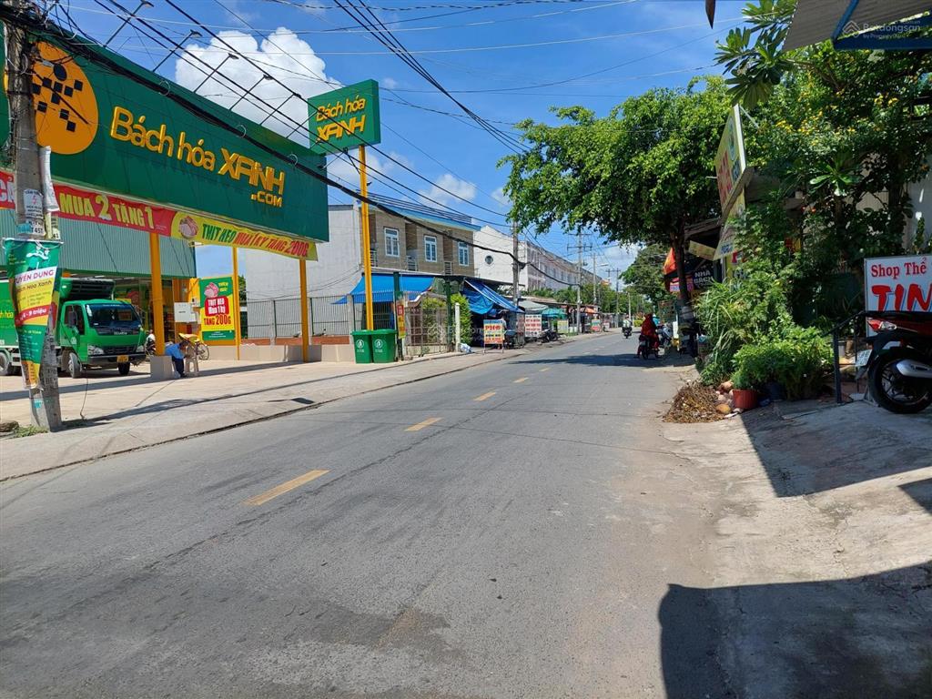 Bán đất tại đường bờ nhà thờ, 2,3 tỷ, xã bình chánh, kế chợ bình chánh diện tích 90 m2, chính chủ