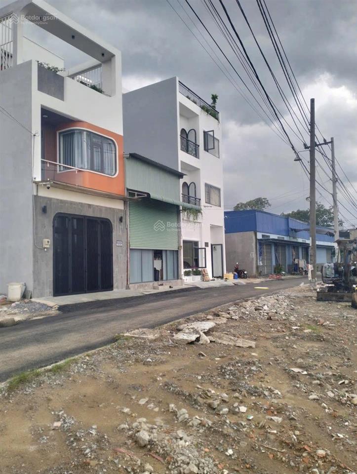 Chính chủ bán rẻ 121m2 đất ở hẻm xe tải đường võ văn vân, phường tân tạo, bình tân, giá 4,6 tỷ.