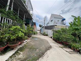 Bán rẻ nền đất ở hẻm ô tô đường đoàn nguyễn tuấn xã hưng long, huyện bình chánh giá 2,150 tỷ
