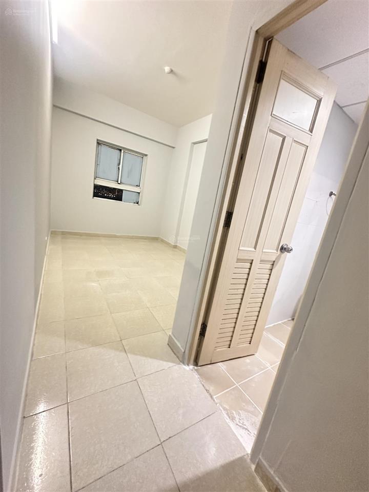 Chủ bán rẻ căn hộ hqc plaza 54m2 giá 1,5tỷ mặt tiền đường nguyễn văn linh, bình chánh sổ hồng riêng