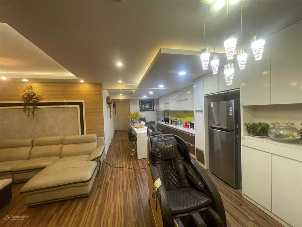 Tôi cần bán căn hộ d3.02 view nguyễn văn linh, 3 pn, 110m2, có ô xe, full nội thất, giá 9 tỷ 5