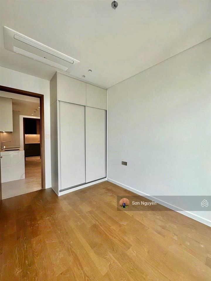 The crest  chuyển nhượng 3pn tầng cao, view trực diện sông và q1  giá tốt nhất thị trường