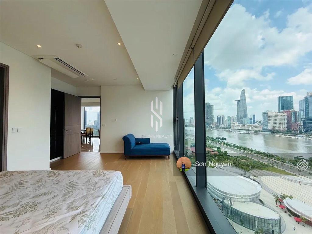 The opera  căn 4pn full nội thất, tầng cao view trực diện sông & q1, thang máy riêng