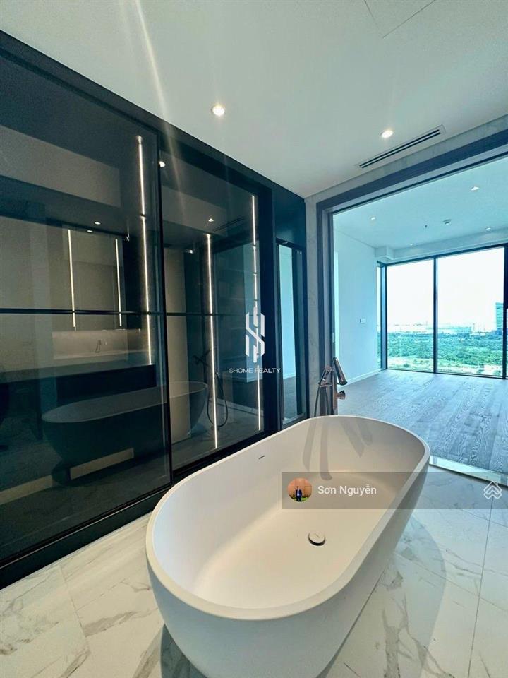 The crest  bán căn góc 2pn đẹp dự án  tầng cao, view nhìn toà ifc 99  đã có sổ