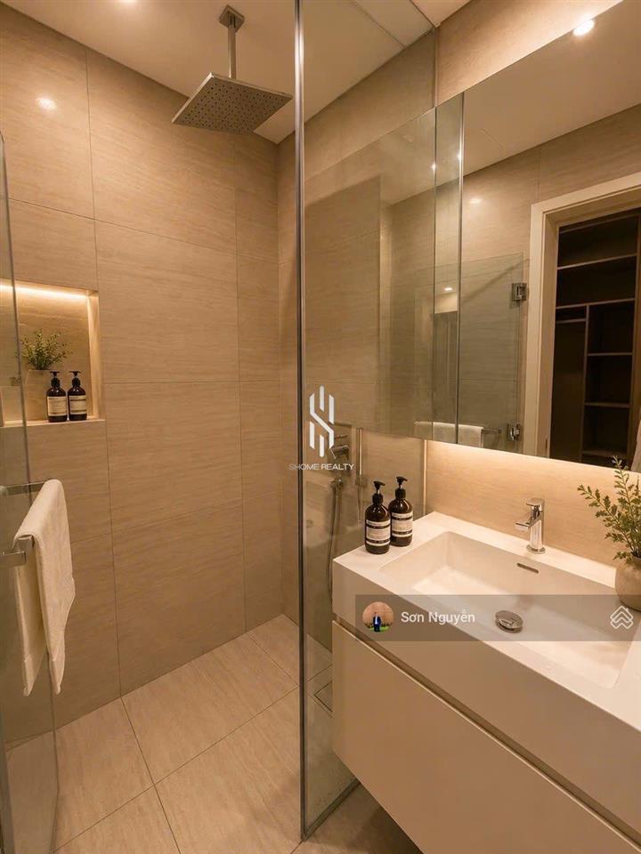 The galleria  metropole  cho thuê 4pn full nội thất  view sông, cầu bason & q1  thang máy riêng