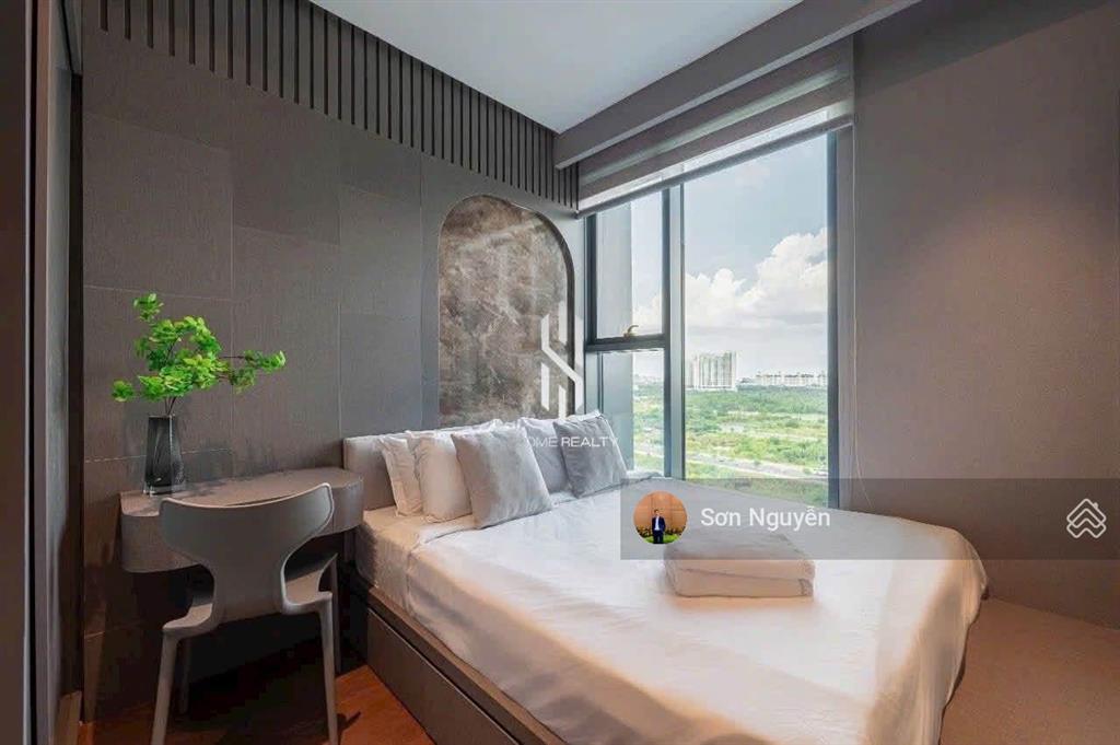The crest  cho thuê căn góc 2pn  bàn giao full nội thất cao cấp  có bồn tắm