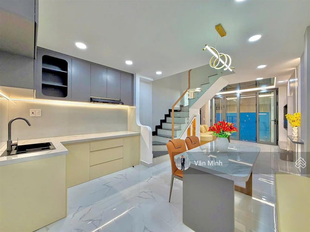 Bán nhà hẻm 118 hoàng văn thụ phường 9 phú nhuận 1 trệt 4 lầu st 6pn 5wc 1p xông hơi giá 8,250 tỷ