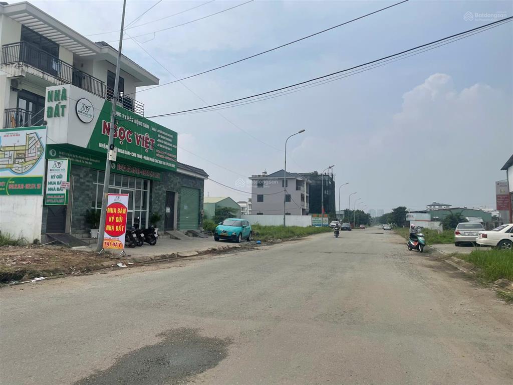 2 lô liền kề trục chính 20m dự án phú nhuận(đối diện global) giá 120tr/m2