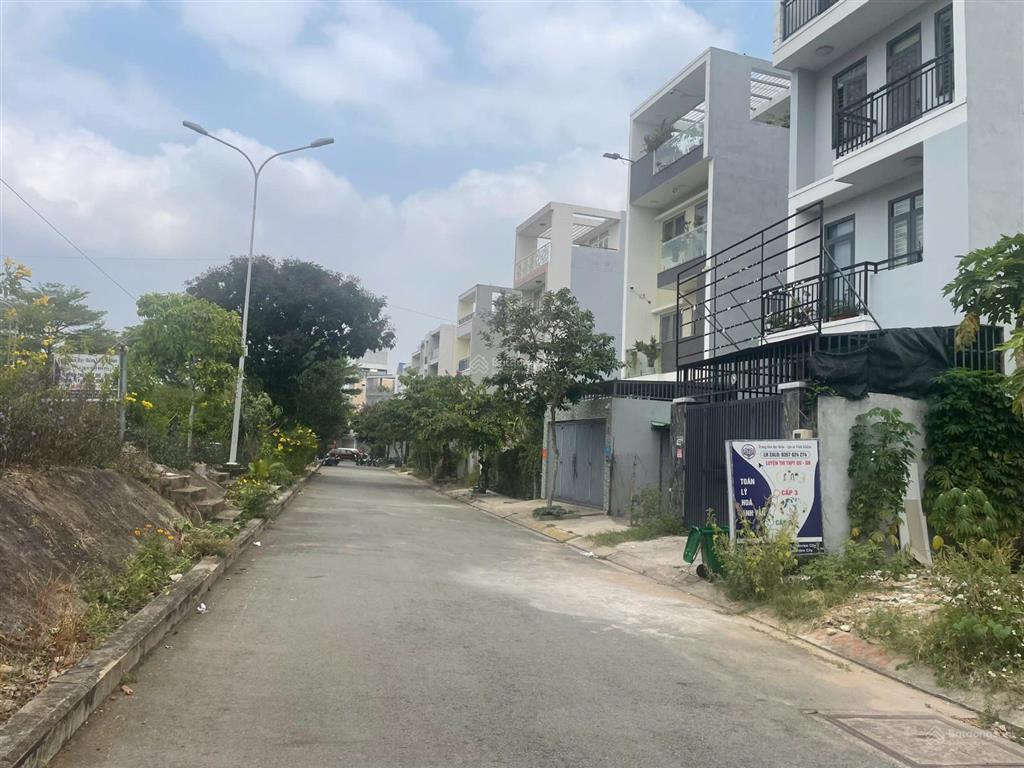Đất (5 x 21m) hoàng anh minh tuấn đường đỗ xuân hợp (đối diện global)
