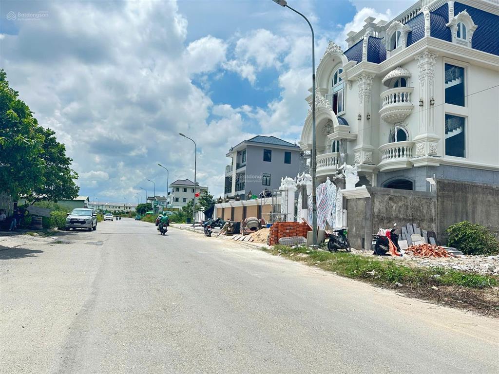 Lô giá tham khảo tốt trong khu vực dự án phú nhuận dãy q2 đường 12m giá chỉ 75tr/m2
