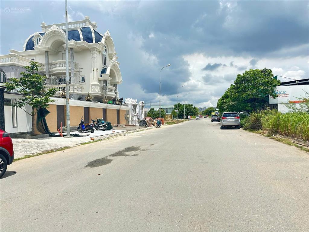 Lô giá tham khảo tốt trong khu vực dự án phú nhuận dãy q2 đường 12m giá chỉ 75tr/m2
