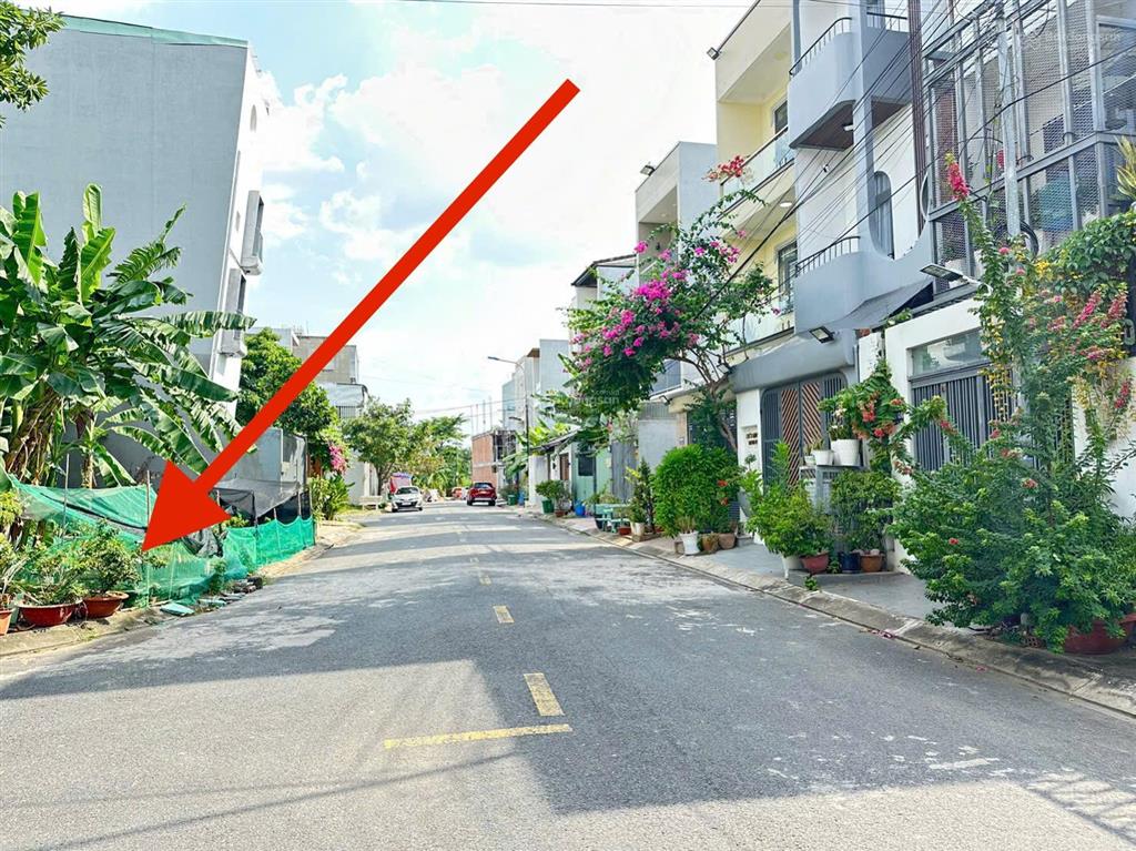 Góc 2 mặt tiền trục chính diamond town (hẻm 68) đường bưng ông thoàn