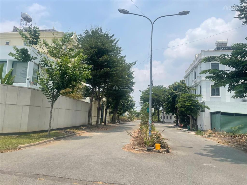 (8x20m) thời báo kinh tế cách bưng ông thoàn 200m giá chỉ 9,5 tỷ