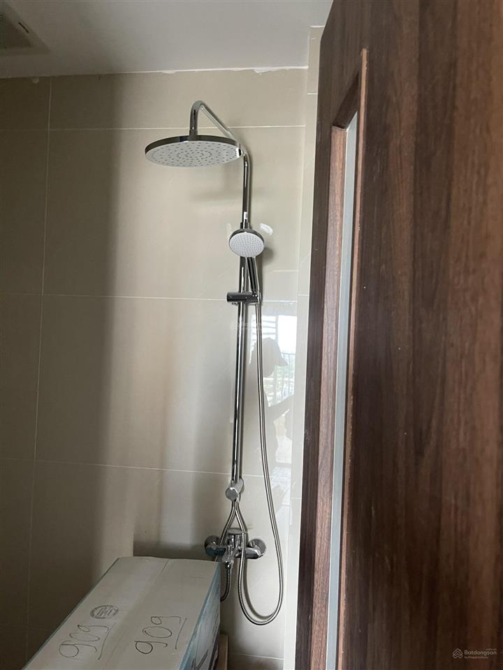 Gia đình tôi cần bán gấp căn hộ cc tố hữu dt 58m2 thiết 2pn 2wc full nội thất liền tường giá 2,8 tỷ
