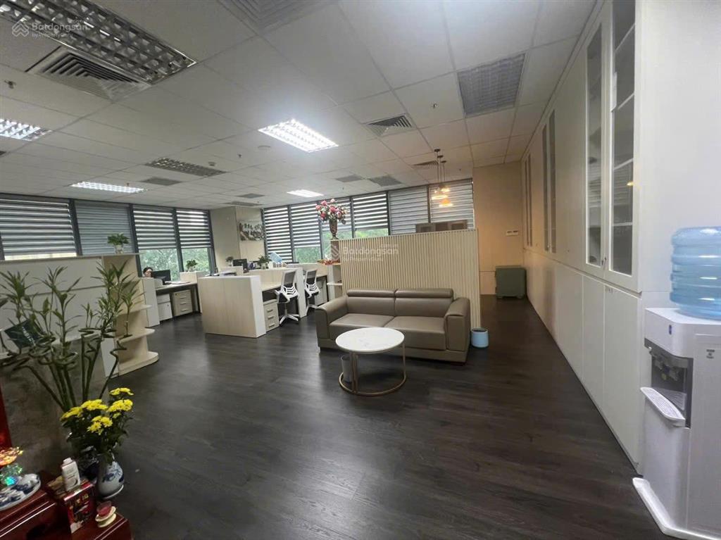 Bán sàn thương mại văn phòng khối đế toà chung cư dt612m2 tiện kinh doanh làm vp sổ hồng lâu dài