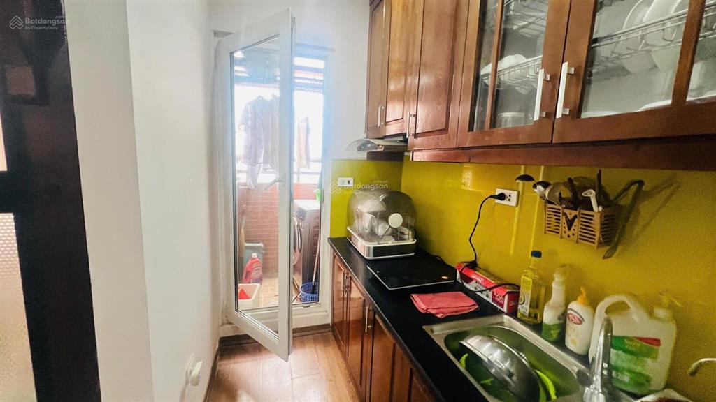 Bán ch tại khu đô thị mới nghĩa đô, cầu giấy, 45m2, 4.45 tỷ, view hồ điều hoà 4.5ha.  0984 536 ***