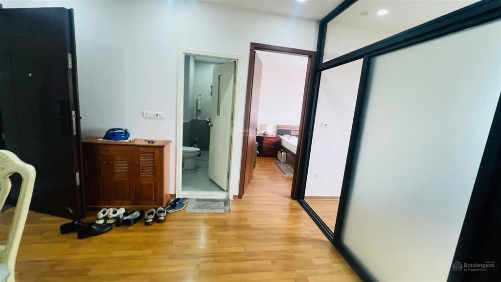 Bán ch tại khu đô thị mới nghĩa đô, cầu giấy, 45m2, 4.45 tỷ, view hồ điều hoà 4.5ha.  0984 536 ***